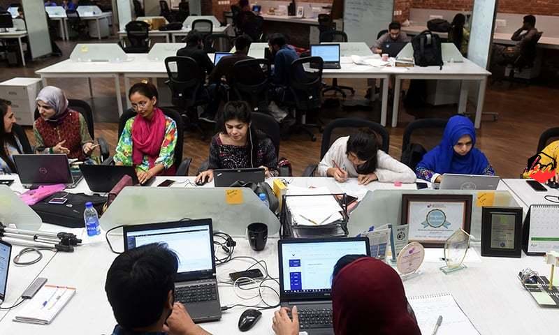Beyond the Hype: Startups News and the New Infrastructure of Innovation